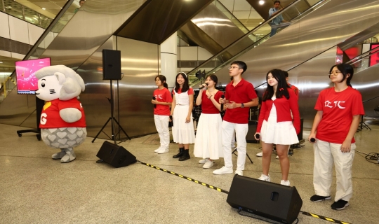 Singing performances by #Project Jalan Jalan