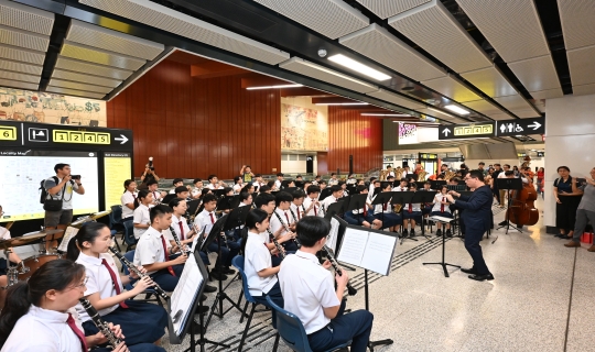 CNY Wind Orchestra performance by Nan Chiau High School 