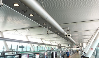 Interior of Dover MRT station platform