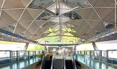 Interior of Expo MRT station platform