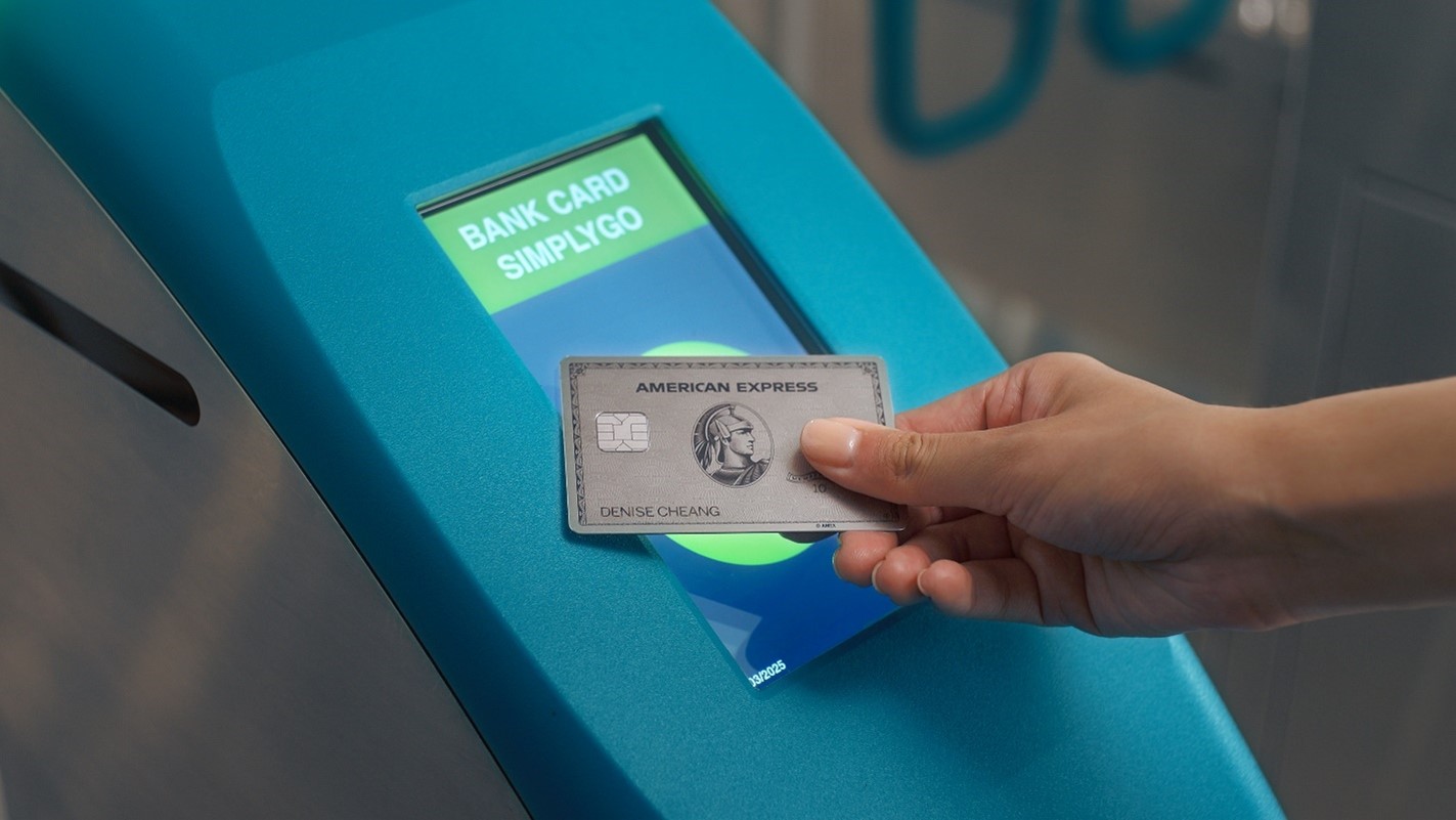AMEX_contactless_card