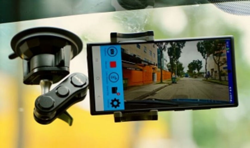 Image of AI VA road inspection using in-car camera